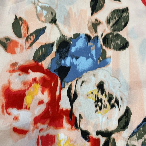 White House Black Market 2-in-1 Floral Top - Picture 10 of 11